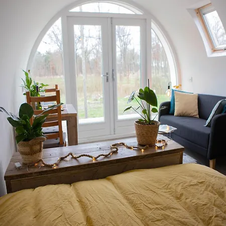 Holiday home Tiny Located Next To Its Own Food Forest Oirschot